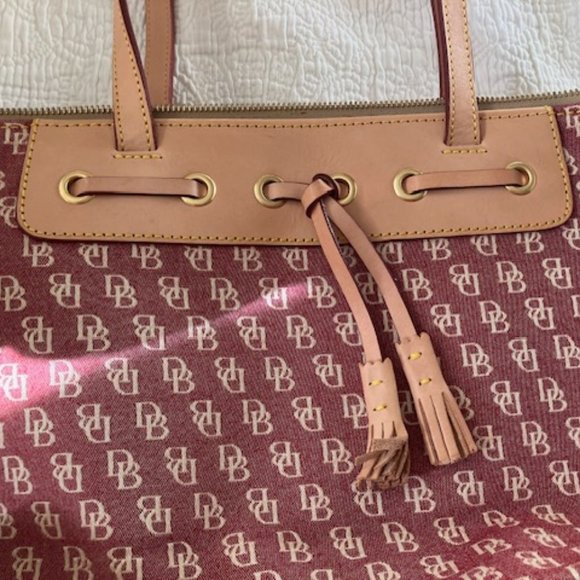 Dooney & Bourke Vintage Plum Bag - Picture 2 of 11